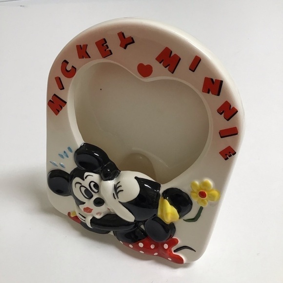 Vintage Disney Valentine Mickey & Minnie Kiss Ceramic Heart Picture Frame Japan - Picture 7 of 13